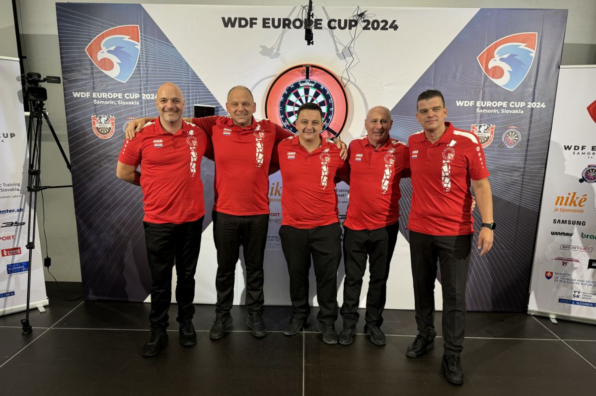 00000258 muski crvena jako