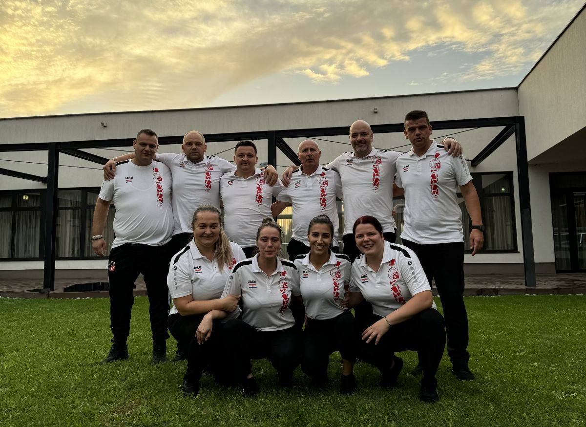 00000278 svi bijela jako