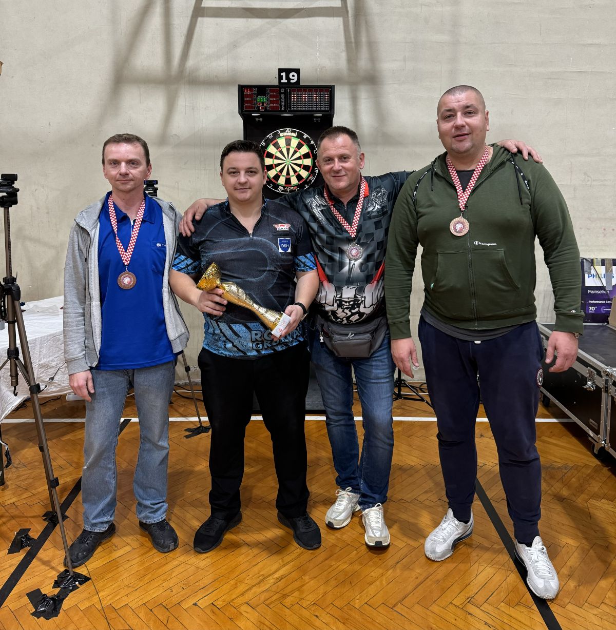 00000865 1 t m 00000865 1 t m